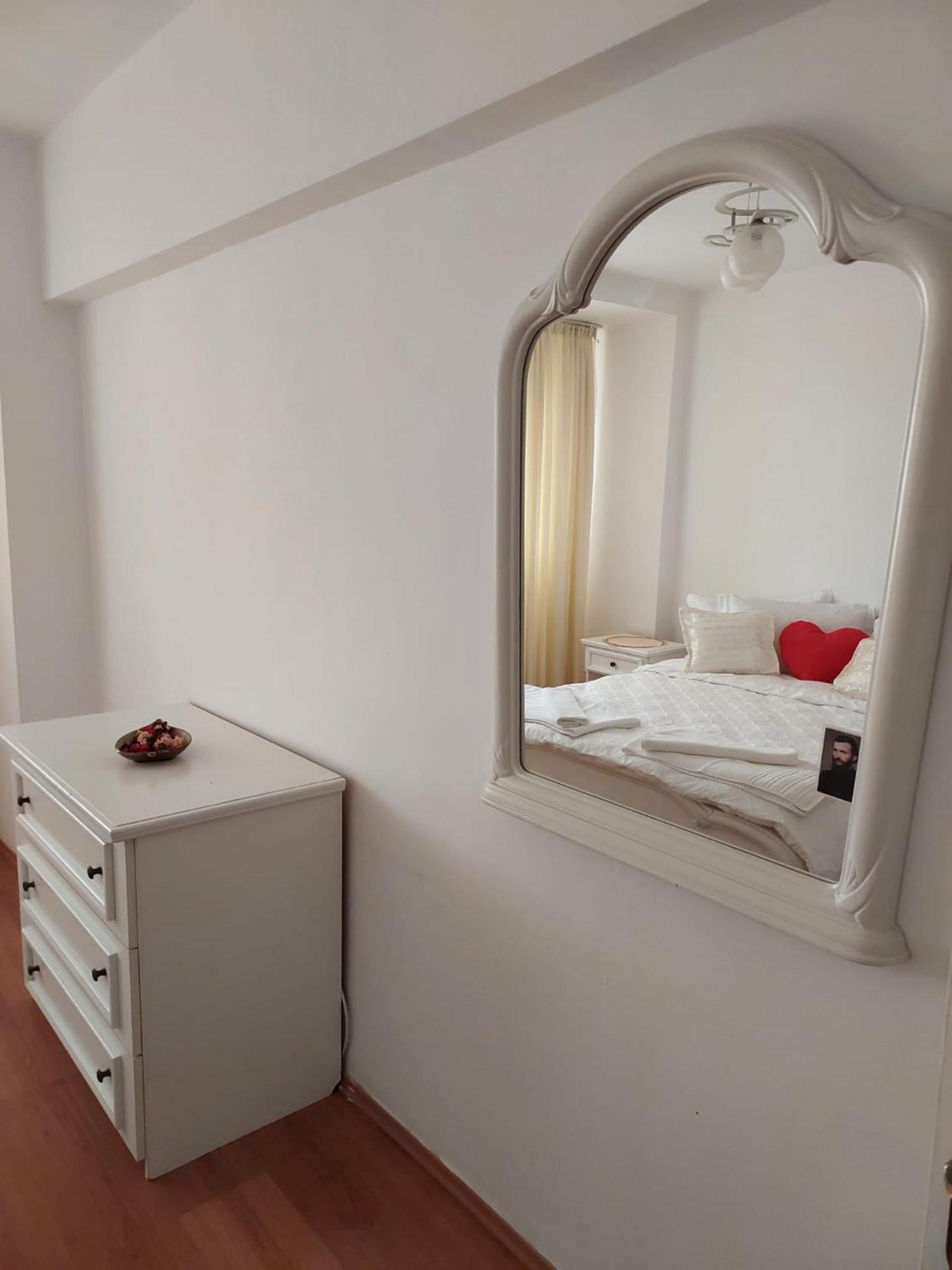 Panorama Mega Apartament Pantelimon Bukarest Exteriör bild