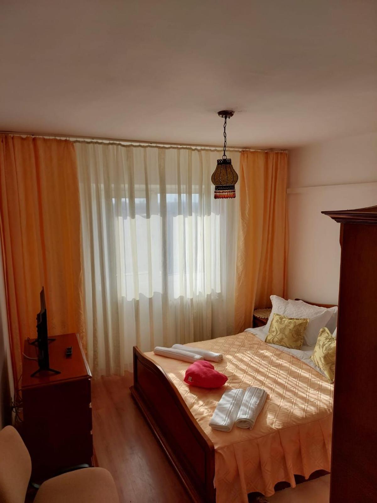Panorama Mega Apartament Pantelimon Bukarest Exteriör bild
