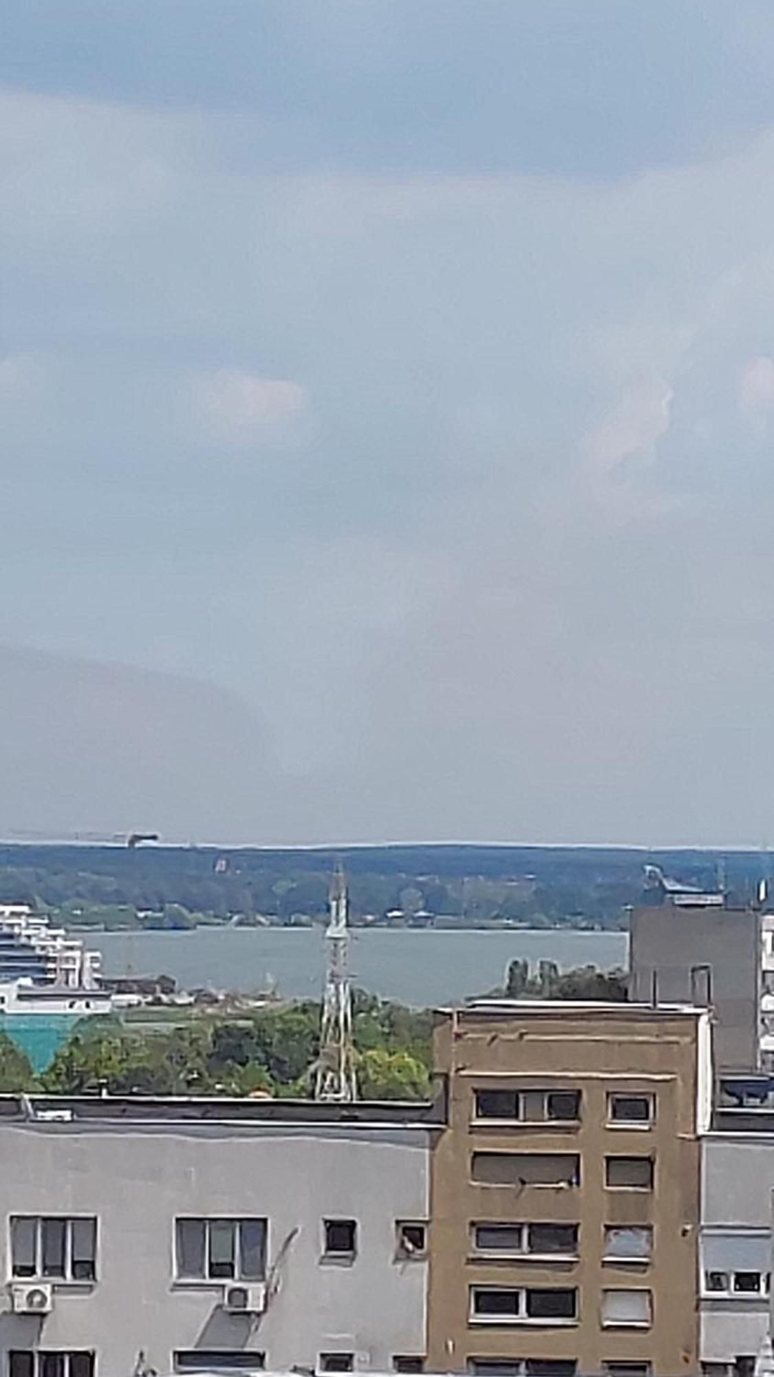 Panorama Mega Apartament Pantelimon Bukarest Exteriör bild